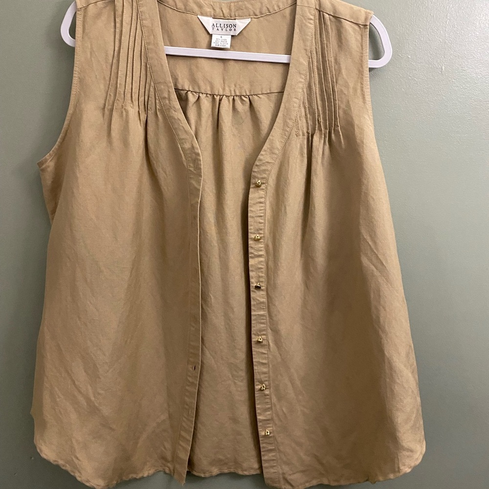Allison Taylor Sleeveless size L Top 

Button-Front Blouse in Tan Linen Rayon
